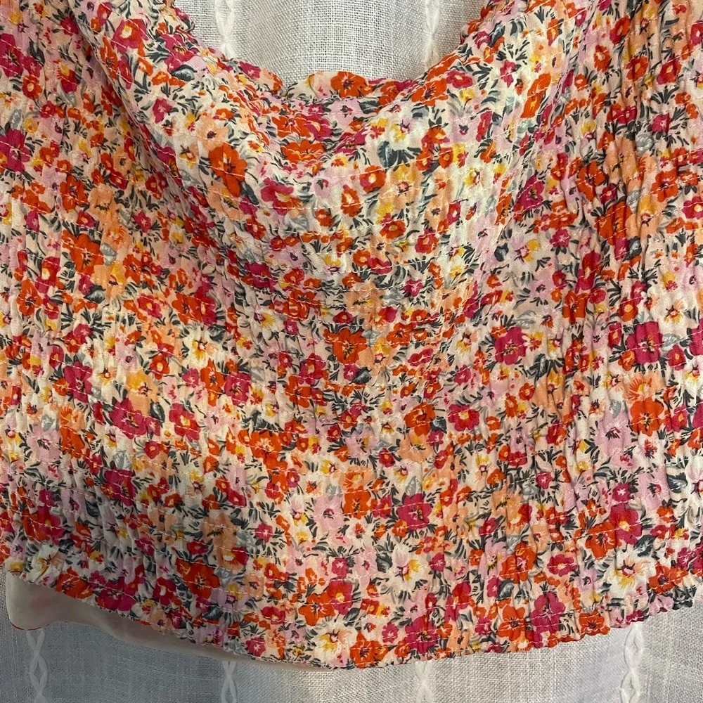 NWOT ASTR Floral Puff Sleeve Top - Picture 5 of 5